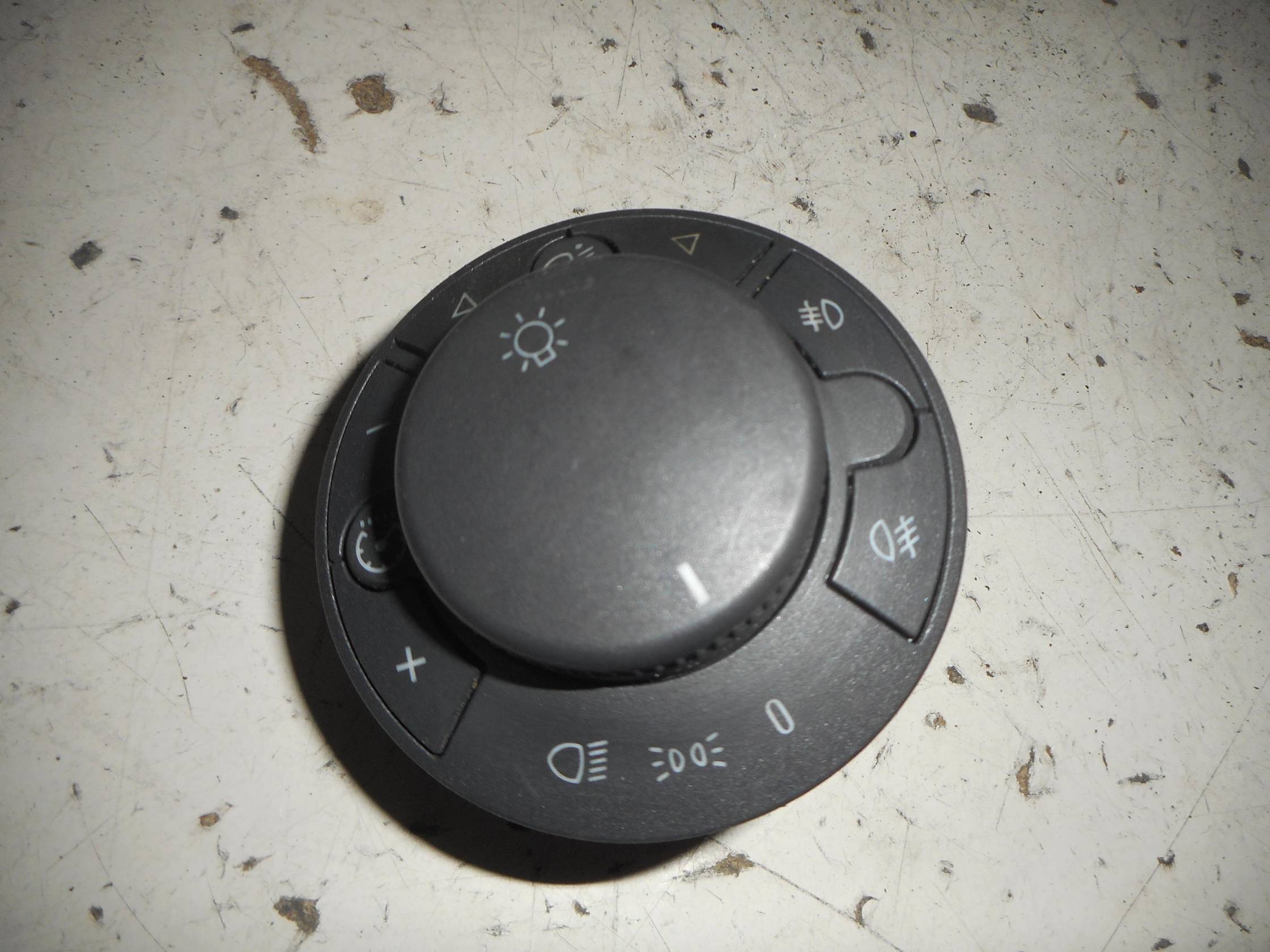 Interruttore blocco comando luci